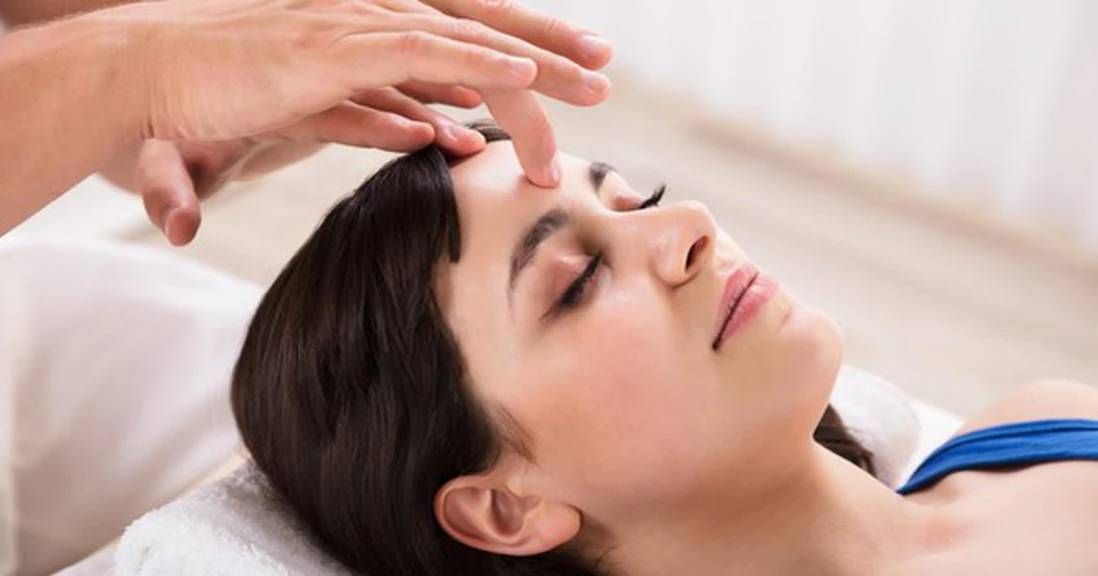 Top 3 cách massage da đầu hiệu quả, đơn giản ngay tại nhà 18 dau hieu qua don gian ngay tai nha