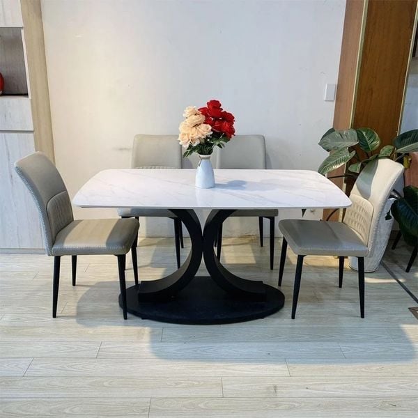 Bàn ăn cao cấp mặt đá Chanel