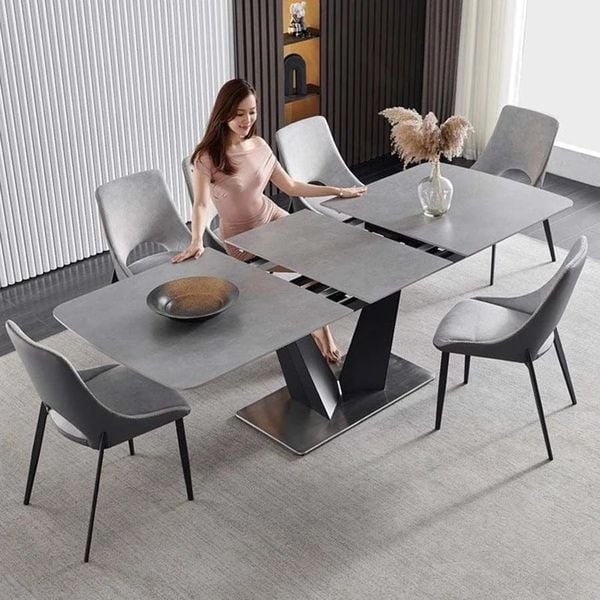 Nhiều bộ bàn ăn cao cấp kết hợp từ nhiều chất liệu khác nhau