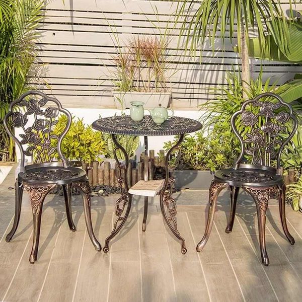 Ưu tiên chất liệu bền với thời tiết