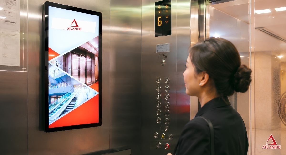 Hình ảnh minh hoạ quảng cáo màn hình LCD trong thang máy