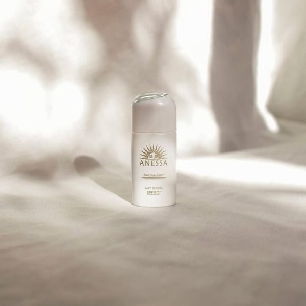 Tinh Chất Chống Nắng Dưỡng Da Nâng Tone Anessa Day Serum SPF50+ PA++++