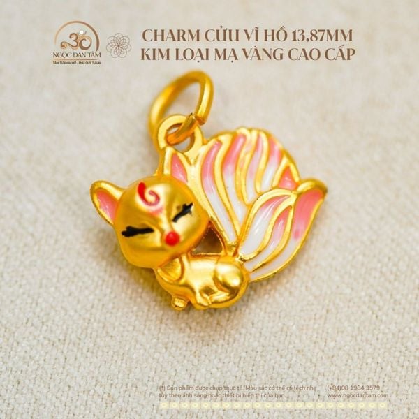 Charm Cửu Vĩ Hồ bạc mạ vàng