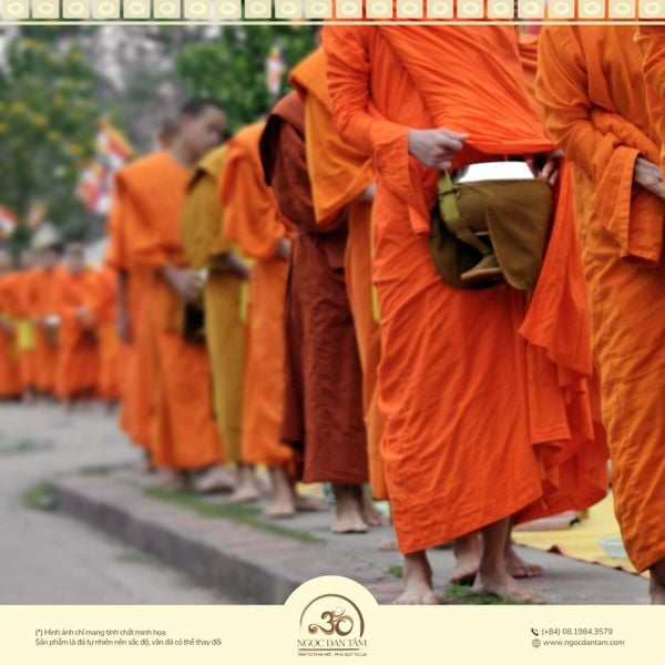 Ý nghĩa thiêng liêng của việc cúng dường
