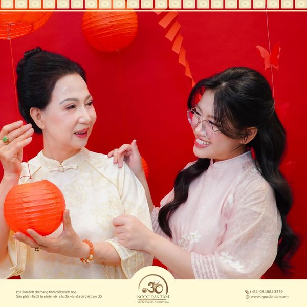 Báo hiếu cha mẹ qua sự hiện diện trọn vẹn mỗi ngày