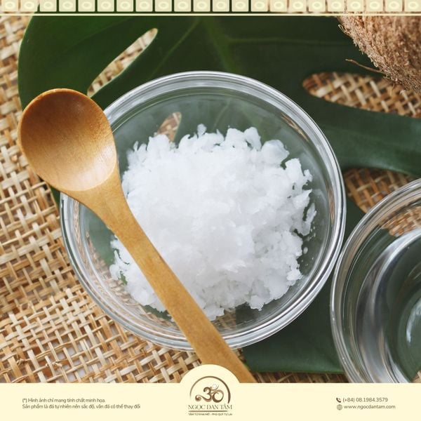 Thanh tẩy nhà cửa tháng 7 bằng muối biển
