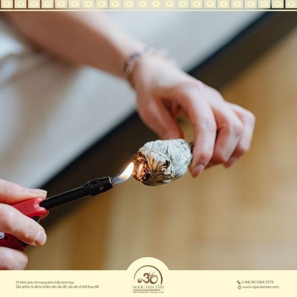 xông trầm tháng cô hồn để sưởi ấm từ trường