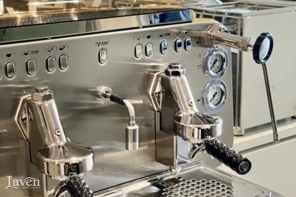 thanh-ly-may-pha-ca-phe-faema-e61-jubile-2-group-y-gia-tot-bien-hoa-ho-chi-minh-laven