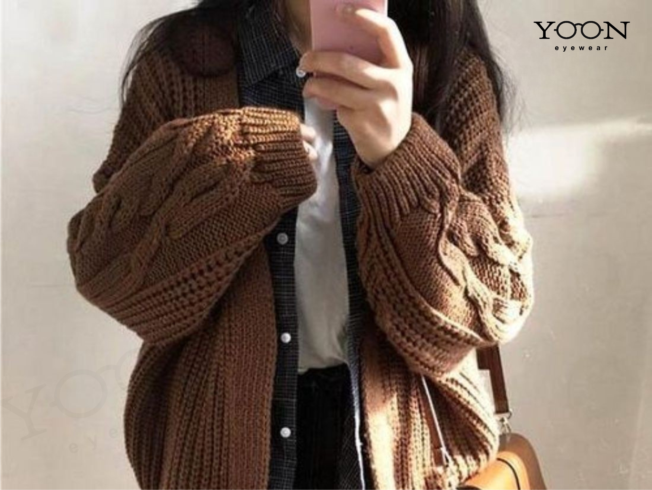 Áo Len Hoặc Áo Khoác – Sự Chở Che Dịu Dàng