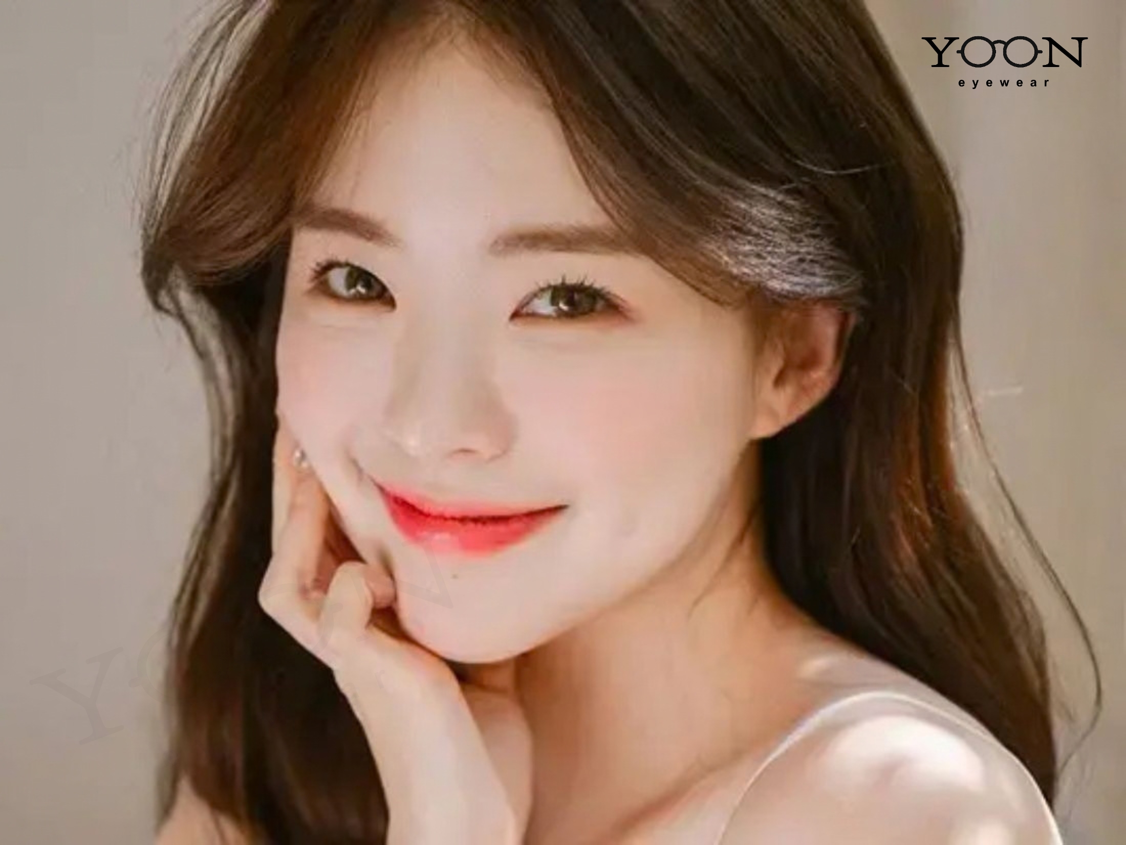 MẮT LÁ RĂM Ở NỮ CÓ ĐẸP KHÔNG?
