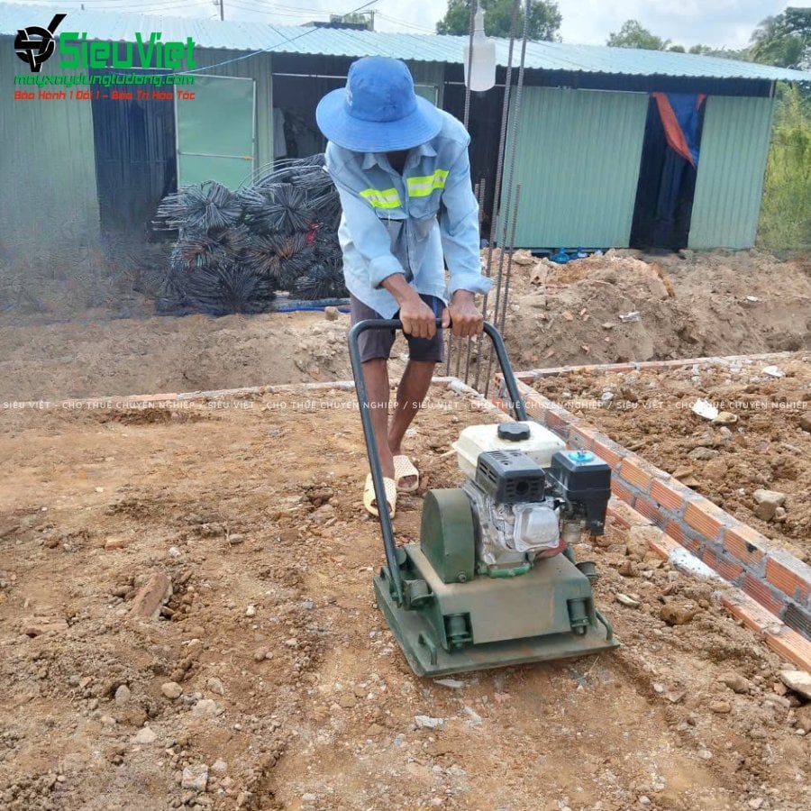 Máy đầm bàn Nhật Bản