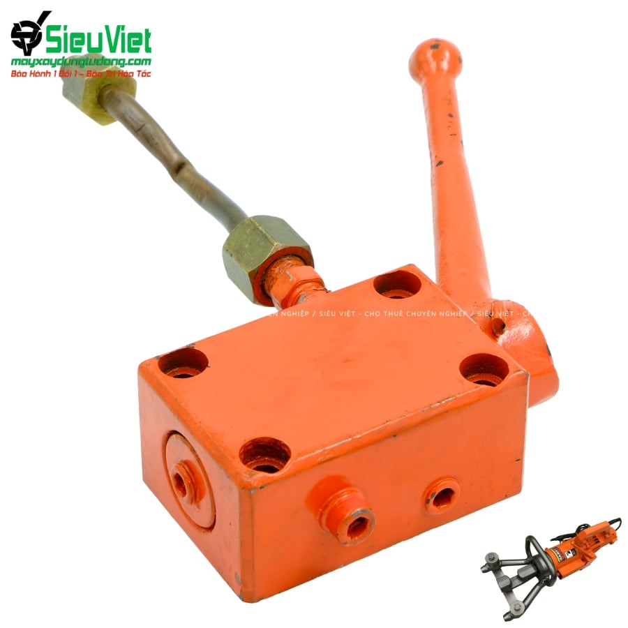 Van chia và tay gạc tiến-lùi máy uốn sắt thủy lực cầm tay