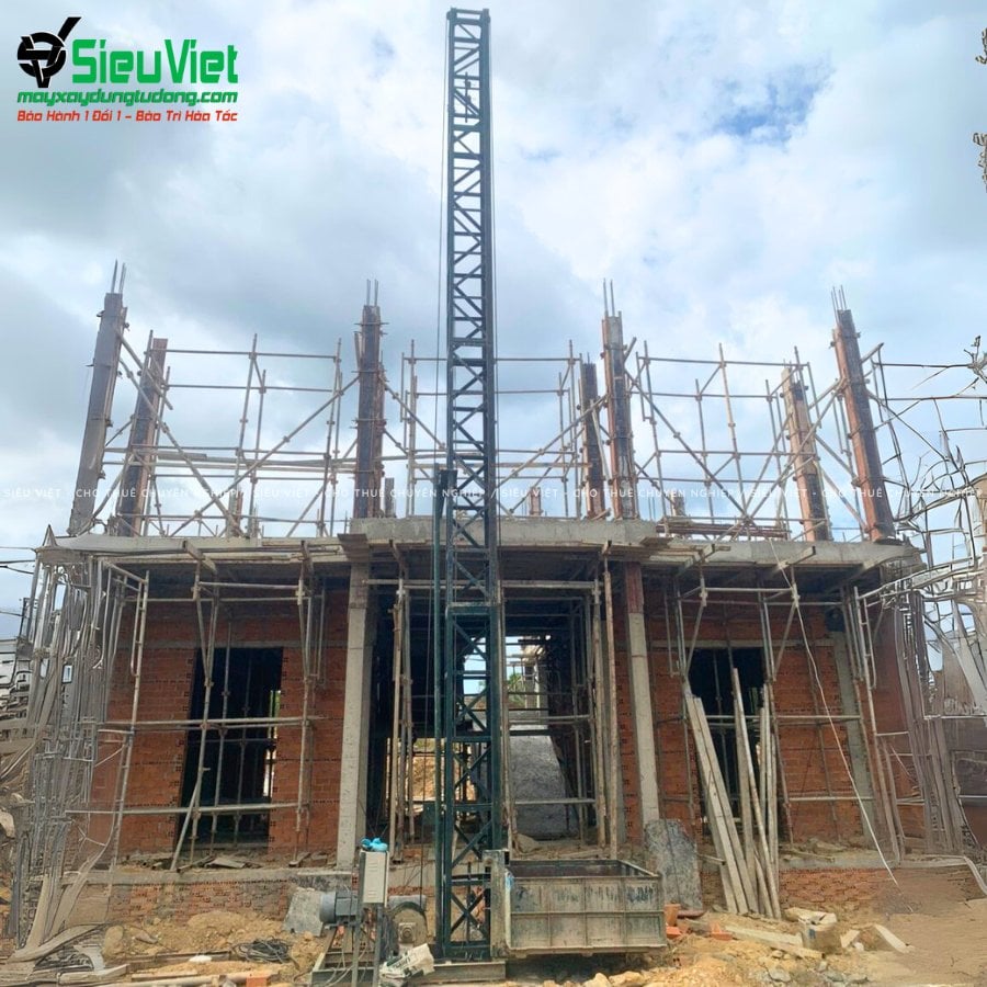 Vận thăng nâng hàng 500kg VTSV500