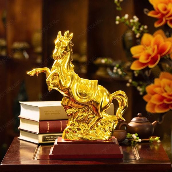 Tượng ngựa Bát Mã Truy Phong quà tặng VIP