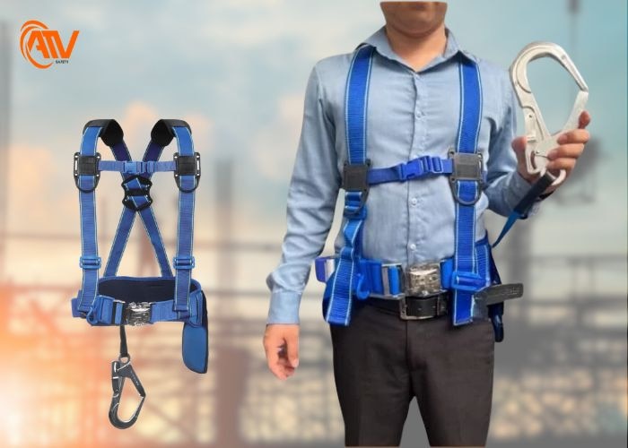 Dây đai bán thân có nút bấm rút dây tự động SSEDA chất lượng an toàn cho người lao động