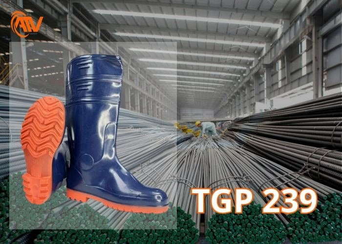 Ủng cao su mũi thép TGP 239 phù hợp làm việc trong môi trường khắc nghiệt