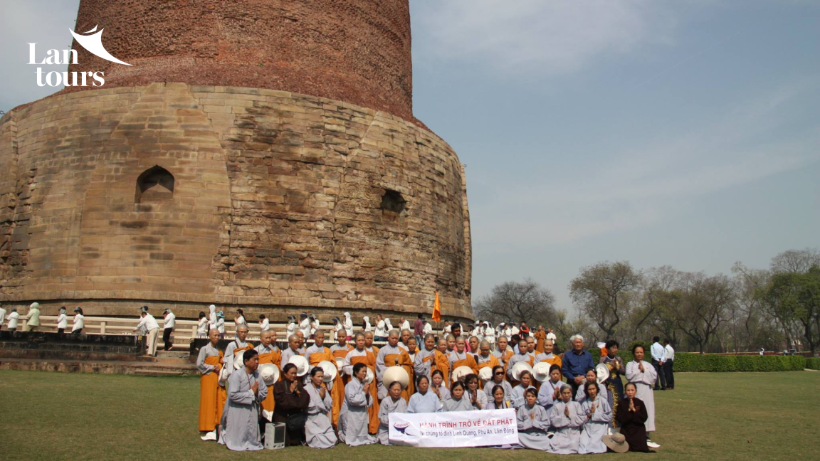 Hành Hương Tứ Động Tâm