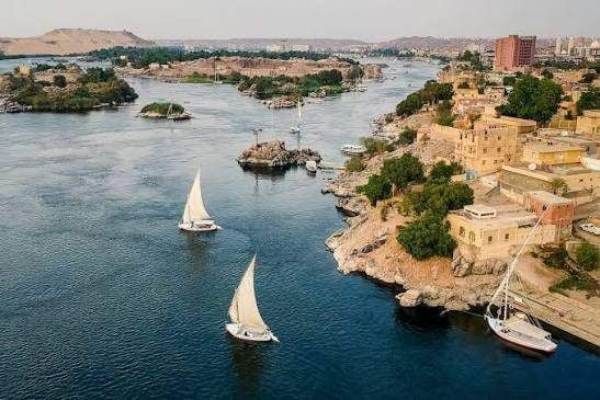 Aswan bên dòng sông Nile trong hành trình Ai Cập