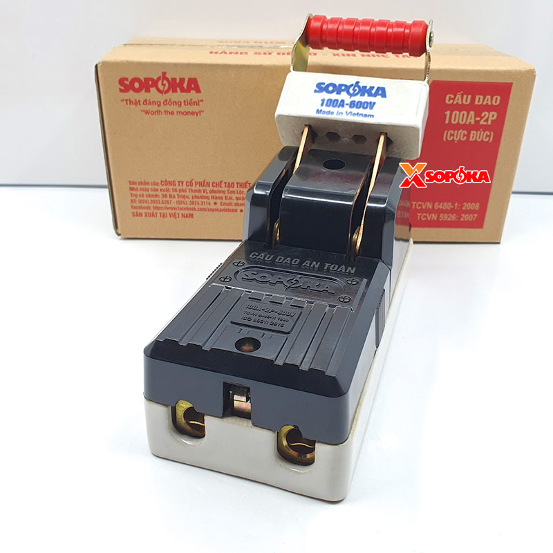 Cầu Dao Đế Sứ 3 Pha 3P 100A 600V Màu Đen D15 SOPOKA