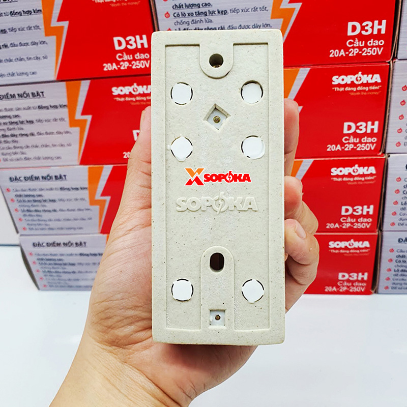 Cầu Dao Đế Sứ 1 Pha 20A-2P Màu Trắng D3H SOPOKA