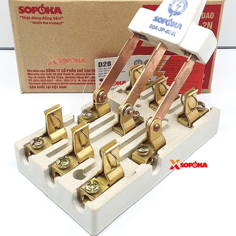 Cầu Dao Đảo Đế Sứ 3 Pha Màu Trắng 60A 3P 2N 600V Cực Đúc D28 SOPOKA