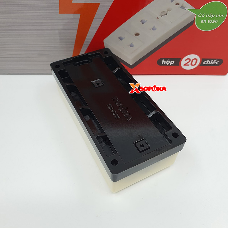 Ổ Cắm Điện 3 Lỗ Gắn Táp Lô SOPOKA T32N Có Nắp Che An Toàn 2200W