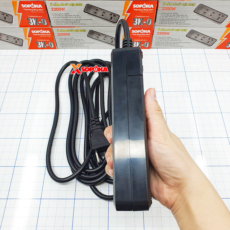 Ổ Cắm Điện 3 Lỗ 2200W Lõi Sứ Chịu Nhiệt Màu Đen 3K SOPOKA