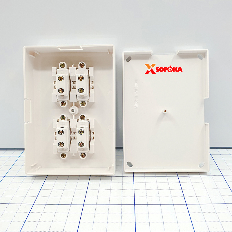 Bảng Điện Lắp Nổi Cao Cấp Dòng E 4 Công Tắc E4S SOPOKA