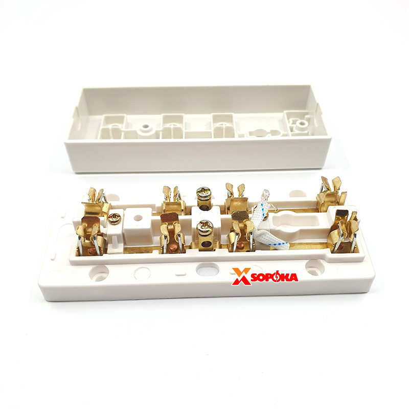 Ổ cắm điện 4 lỗ gắn tường gắn táp lô E26 SOPOKA