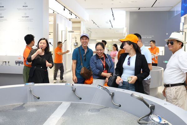 Nâng Tầm Không Gian Sống Cho Cộng Đồng Người Hoa Tại Việt Nam & Các Dự Án Đầu Tư