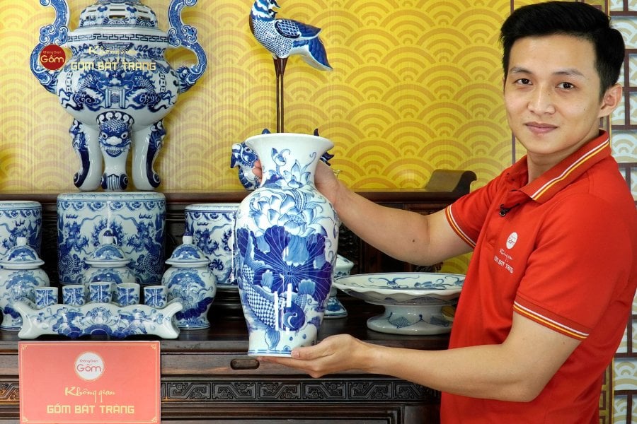 Bộ Đồ Thờ Gia Tiên (Cao Cấp 17 Món) Men Lam