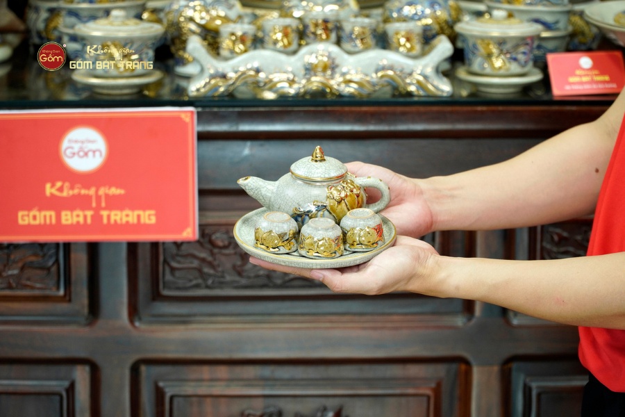 Bộ Đồ Thờ Gia Tiên (Cao Cấp 17 Món) Men Rạn Vẽ Vàng