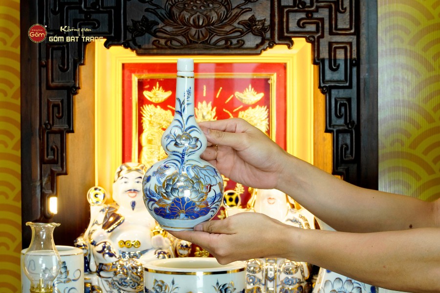 Bộ Đồ Thờ Thần Tài Thổ Địa (Hào Gia 14 Món) Men Lam Vẽ Vàng