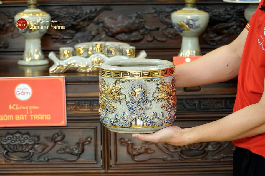 Bộ Đồ Thờ Bác Hồ (Cao Cấp 16 Món) Men Rạn Vẽ Vàng