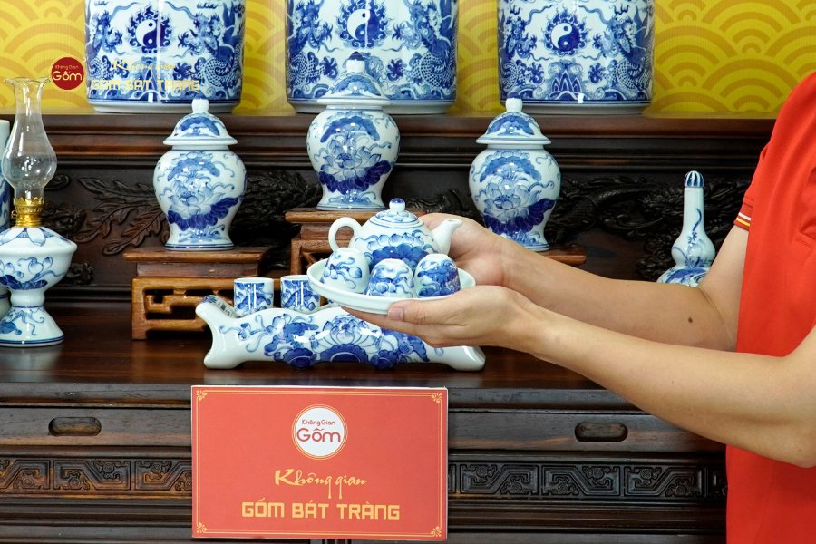 Bộ Đồ Thờ Gia Tiên (Cơ Bản 15 Món) Men Lam