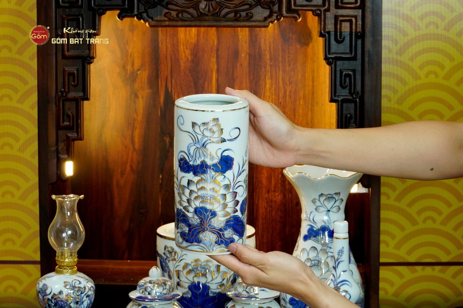 Bộ Đồ Thờ Thần Tài Thổ Địa (Cơ Bản 9 Món) Men Lam Vẽ Vàng