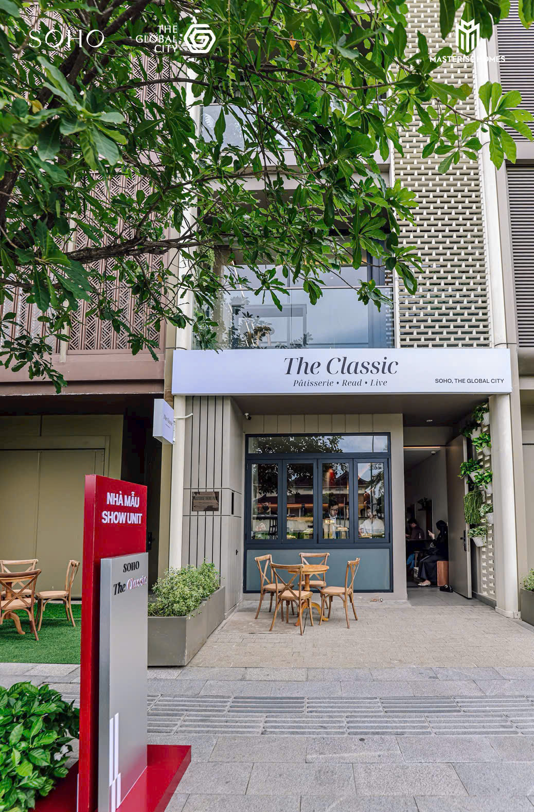 Đội ngũ chuyên gia F'Home91 đồng hành cùng nhà đầu tư phân tích tiềm năng khai thác shophouse SOHO trực tiếp tại dự án.