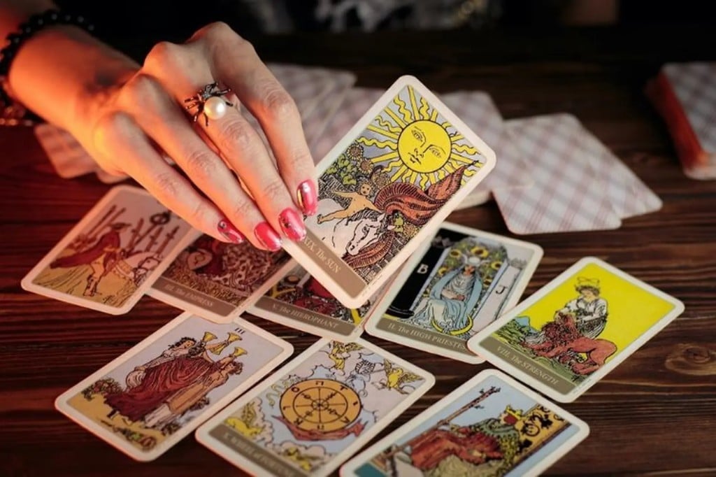 Tập kinh doanh online với dịch vụ xem Tarot