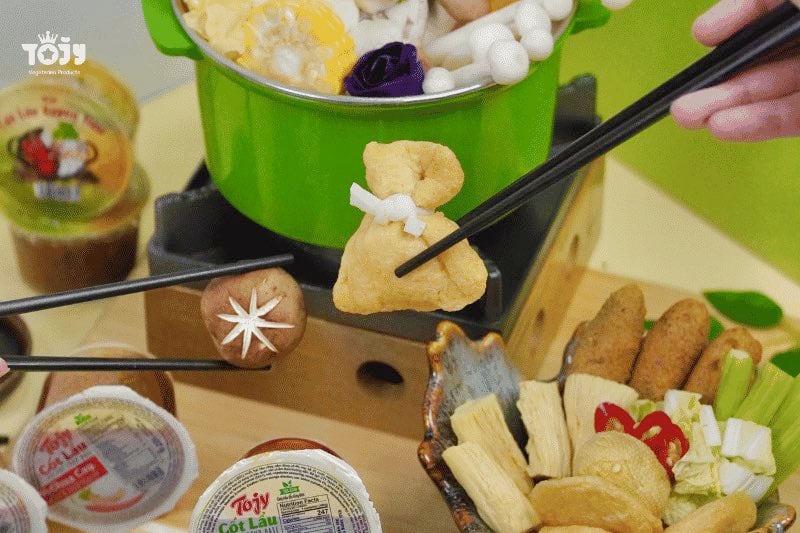 Cốt lẩu chua cay TOJY tiện lợi cho những bữa lẩu chay