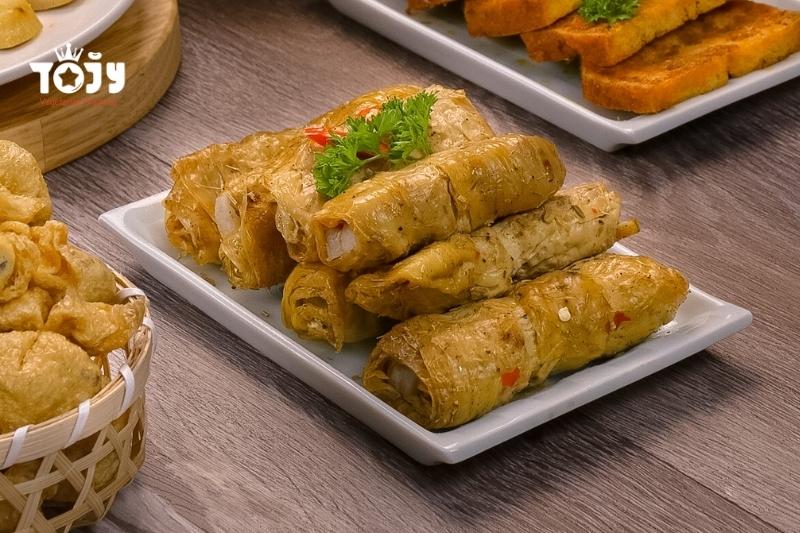 Biến tấu đa dạng với món chay giả mặn cực đưa cơm