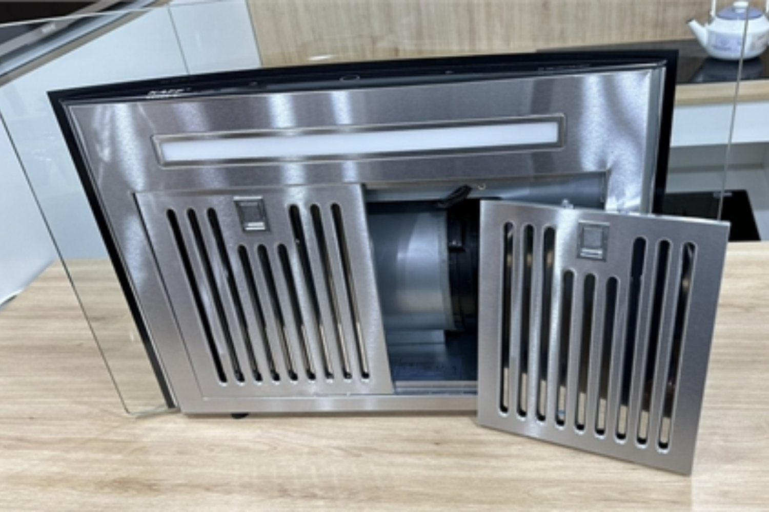 Kaff KF-GBT7007 được trang bị động cơ turbin lõi đồng 170W