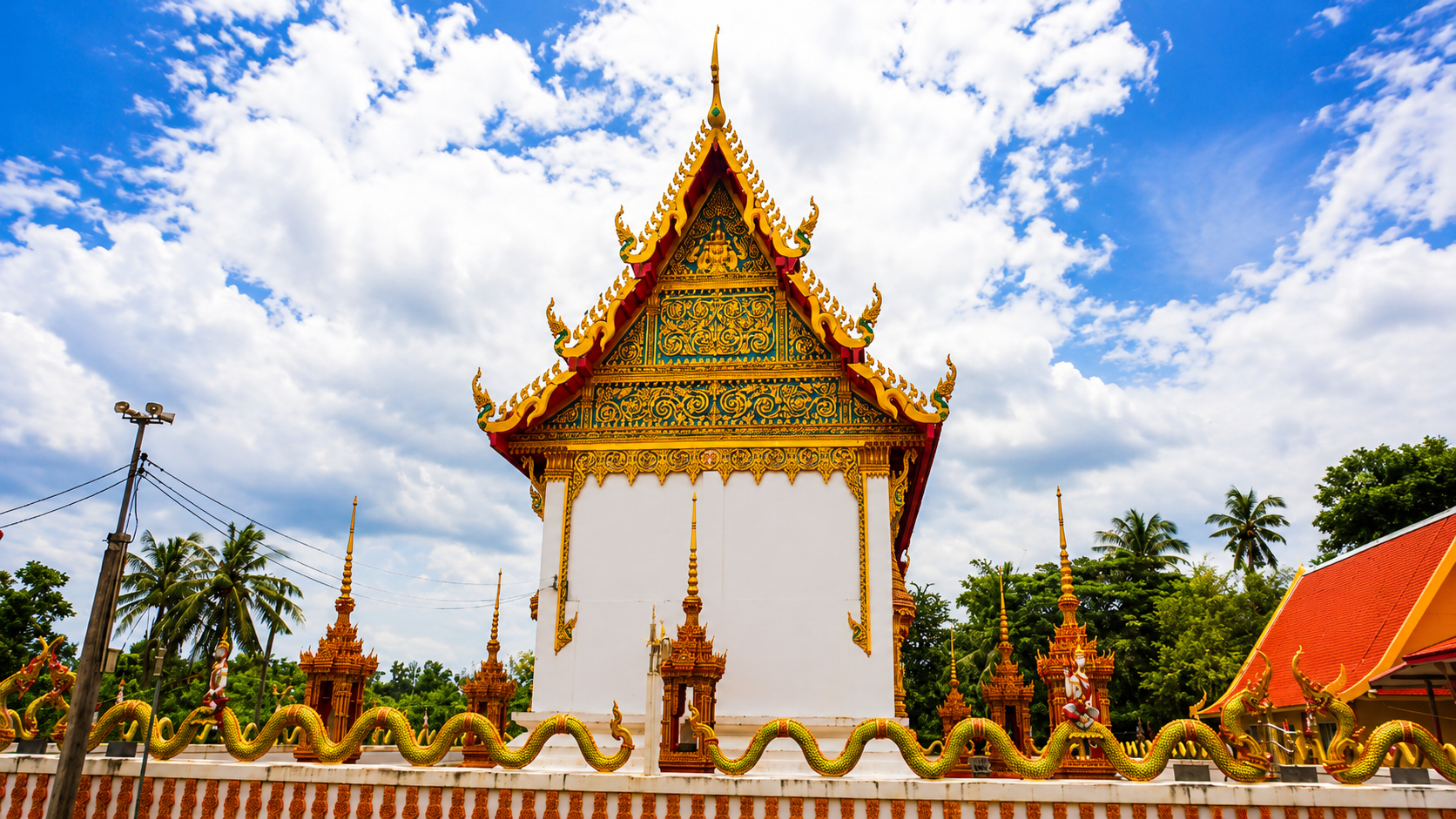 WAT DON SAMRAN THAILAND: A CYCLING JOURNEY INTO LOCAL LIFE