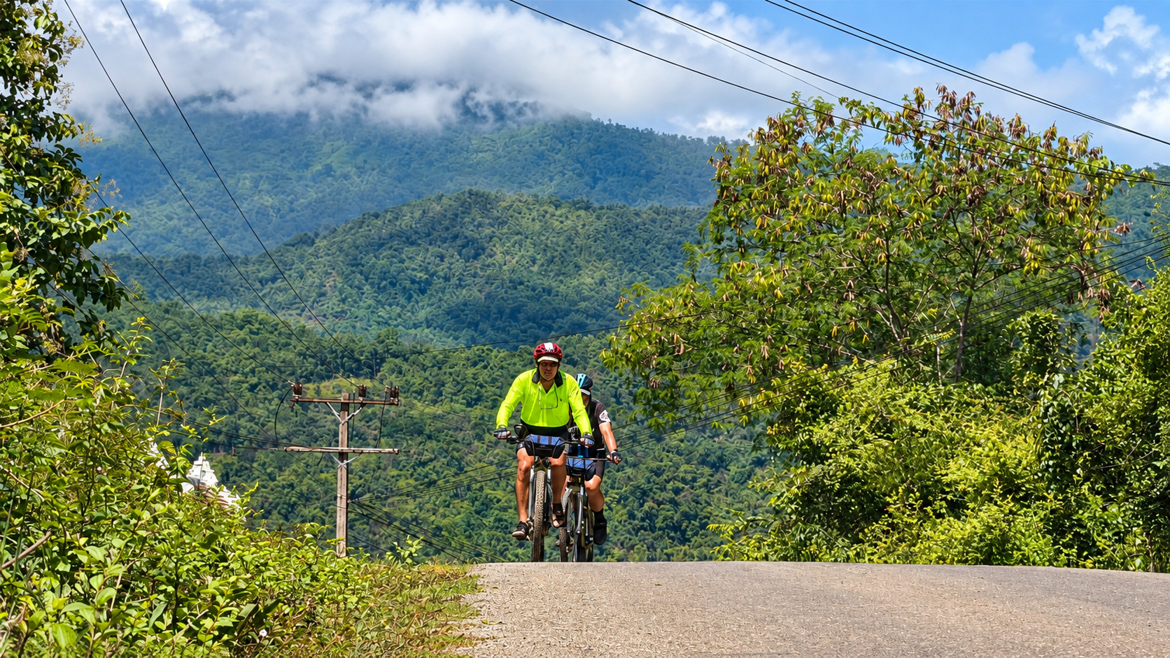 ACROSS THE HIGHLANDS: VIETNAM TO LAOS CYCLING TOUR