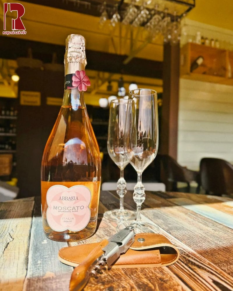 Giá Abbazia Moscato Spumante Rose Italia Dolce