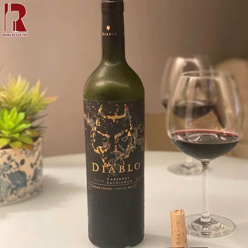 Rượu Chile Concha Y Toro Diablo Black Cabernet Sauvignon