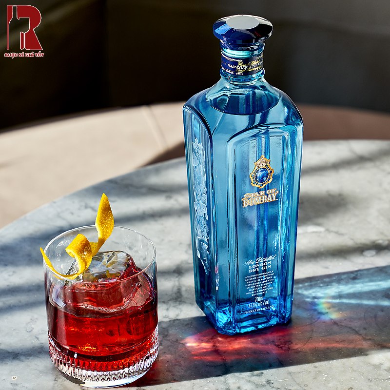 Bombay Sapphire đặc trưng nhờ nguyên liệu được sử dụng có vô số loại thảo mộc