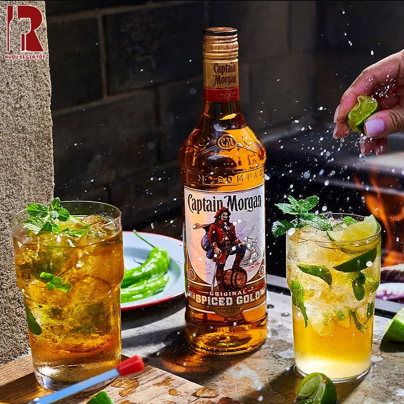 Rượu rum Captain Morgan là biểu tượng của vị rượu mạnh mẽ và hoàn hảo cho nhiều món cocktails