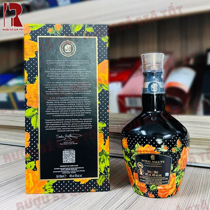 Rượu Chivas Royal Salute 21 Năm Richard Quinn Roses Edition II Giá Rẻ