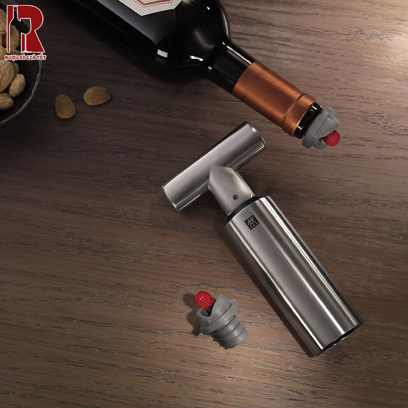 Phụ kiện mở rượu vang còn giúp bảo vệ vang khỏi đổ vỡ hoặc bị vỡ nút bấc