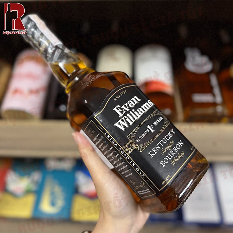 Whisky Evan Williams Black Kentucky Straight Bourbon mạnh mẽ nhưng không quá gắt